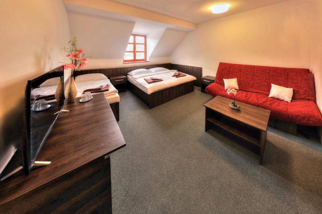 Stirinska Stodola U Prahy Hotel Kamenice Exterior photo