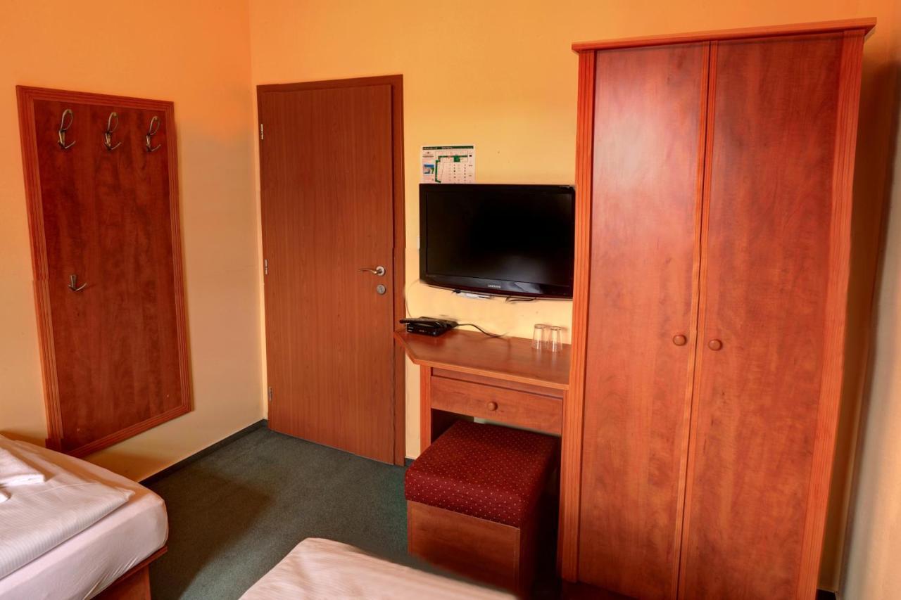 Stirinska Stodola U Prahy Hotel Kamenice Exterior photo