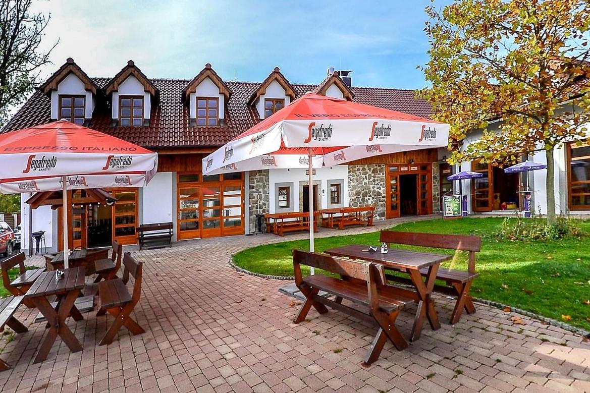 Stirinska Stodola U Prahy Hotel Kamenice Exterior photo