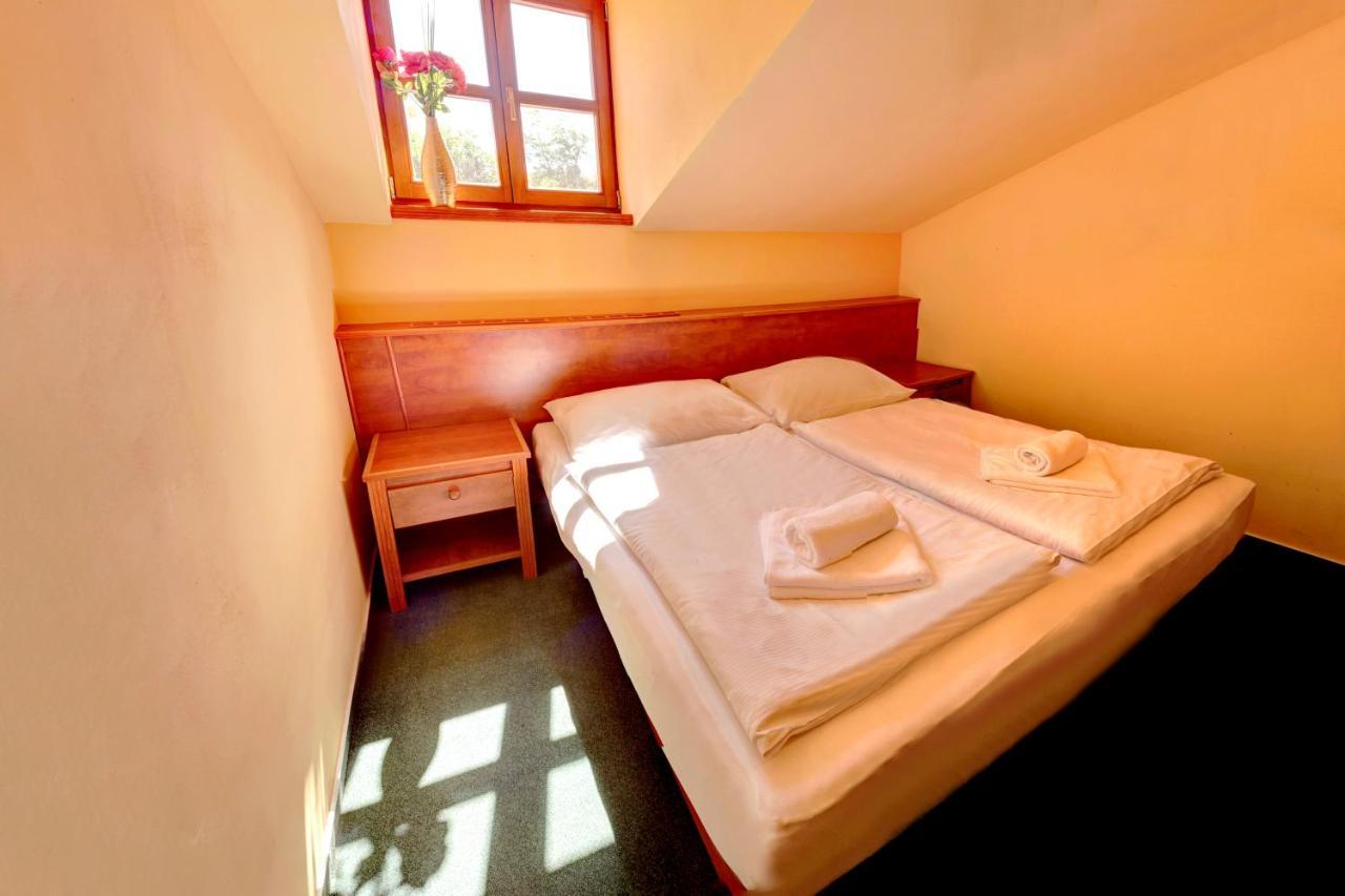 Stirinska Stodola U Prahy Hotel Kamenice Exterior photo